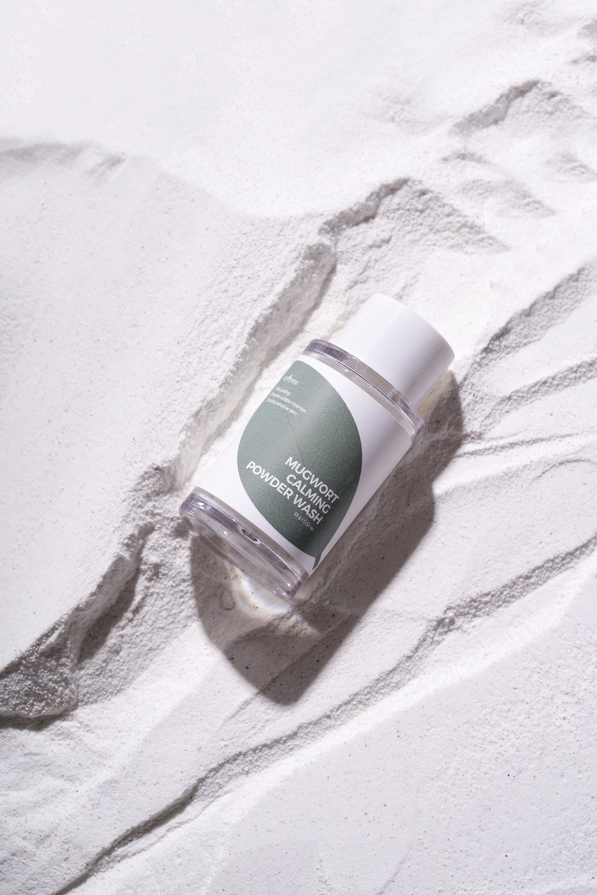 Isntree Mugwort Calming Powder Wash 15g