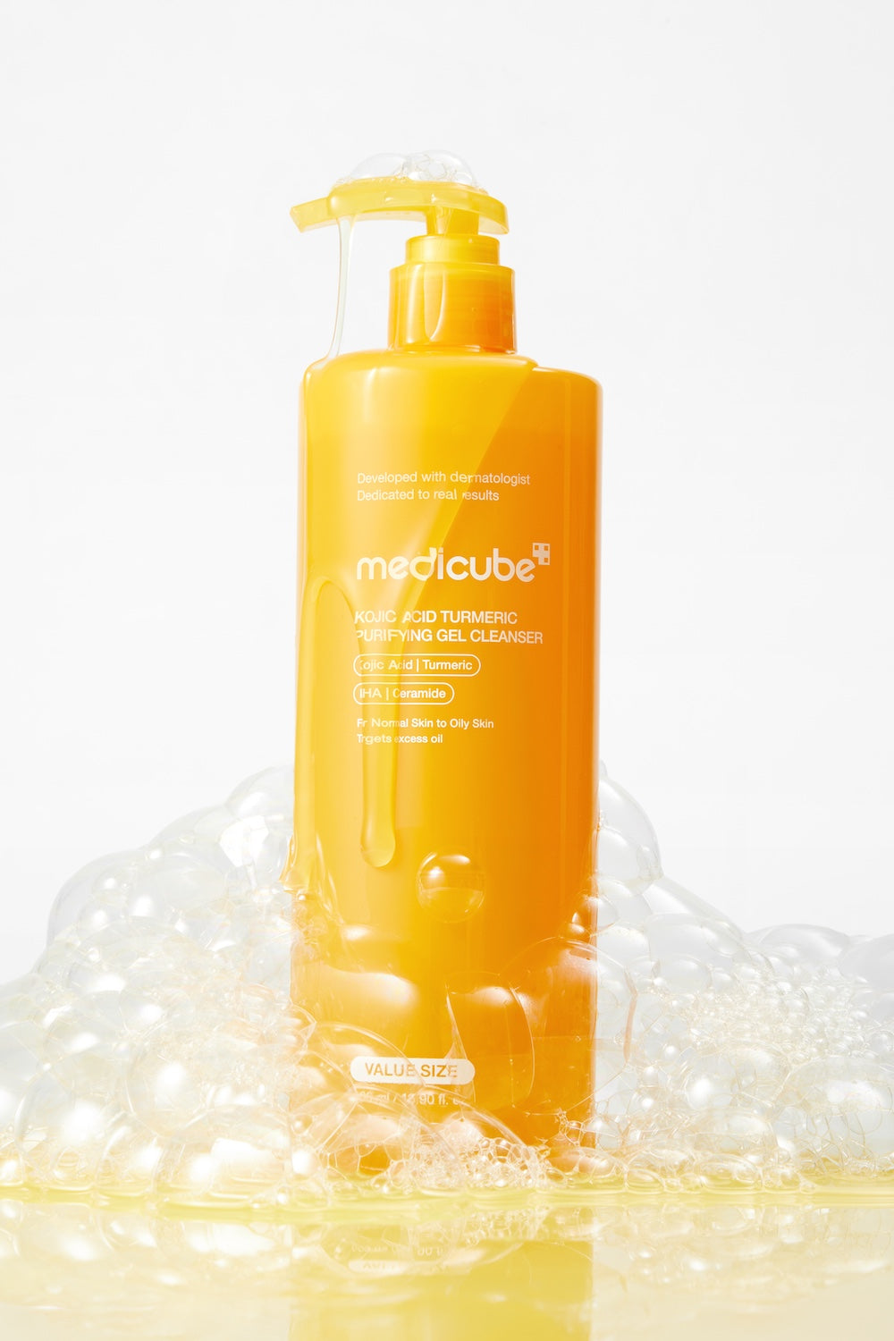 Medicube Kojic Acid Turmeric Gel to Foam Cleanser 500ml